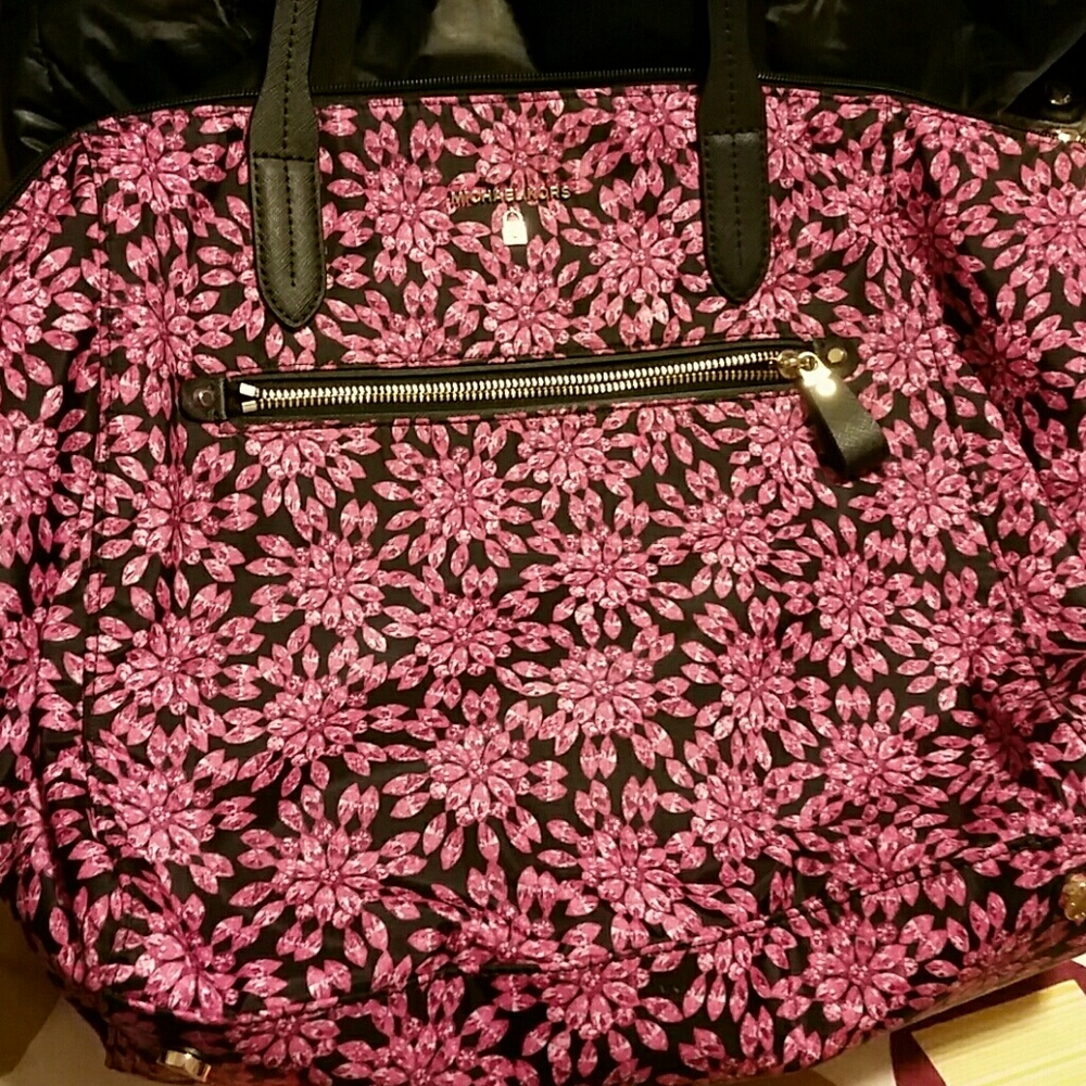 Michael kors tote